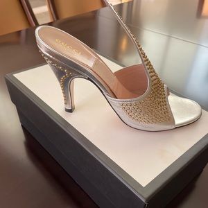 Gucci Silver Leather Gold Crystal embellished Studded Open toe Heels size 38.5